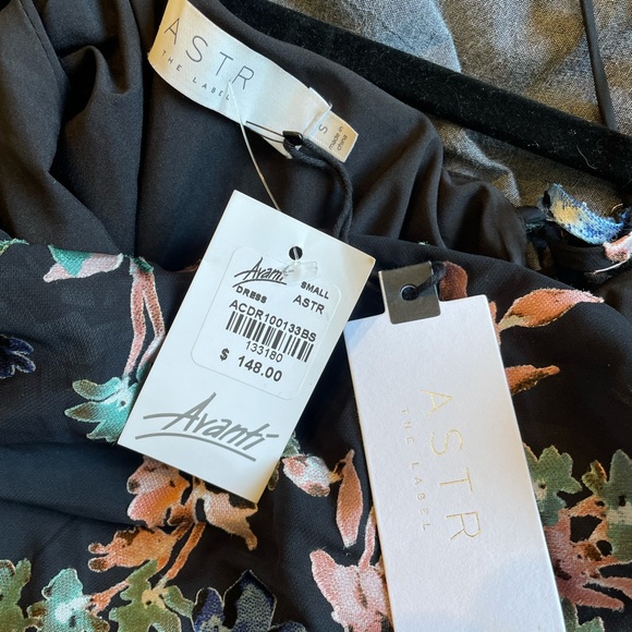 Astr the Label Gaia floral Midi dress - Picture 5 of 9